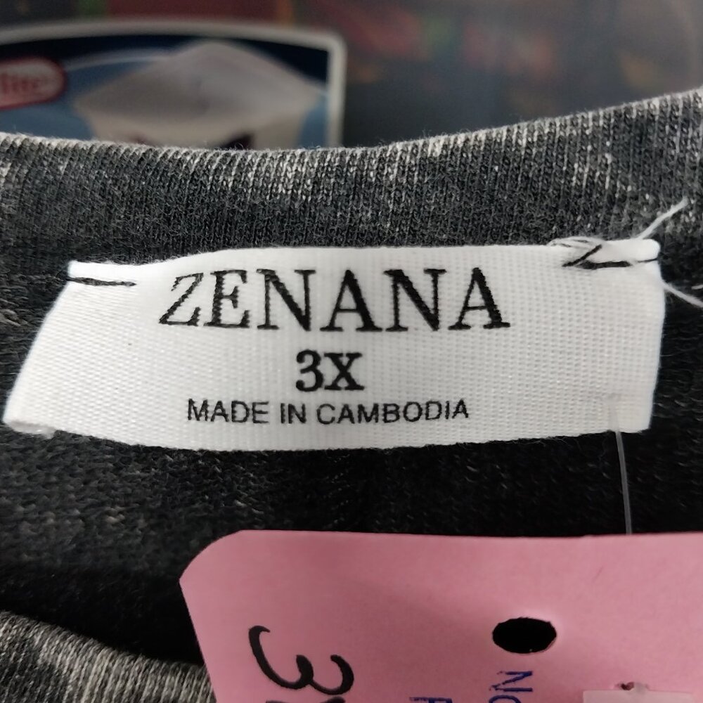 3530 Size 3X Upcycled Zanana Black Top with Appliqued Flowers. - Picture 5 of 6